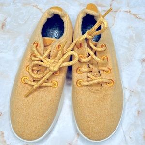 ALLBIRDS WOOL FASHION SNEAKERS - WR Merino Wool Yellow Gold Lace Up Sneakers